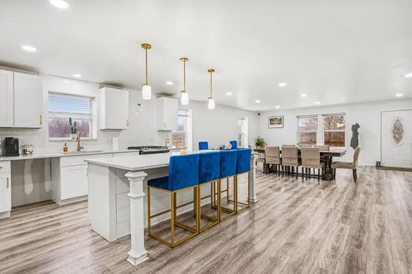 $490,000 | 21556 59 1/2 Street, Bangor, MI 49013