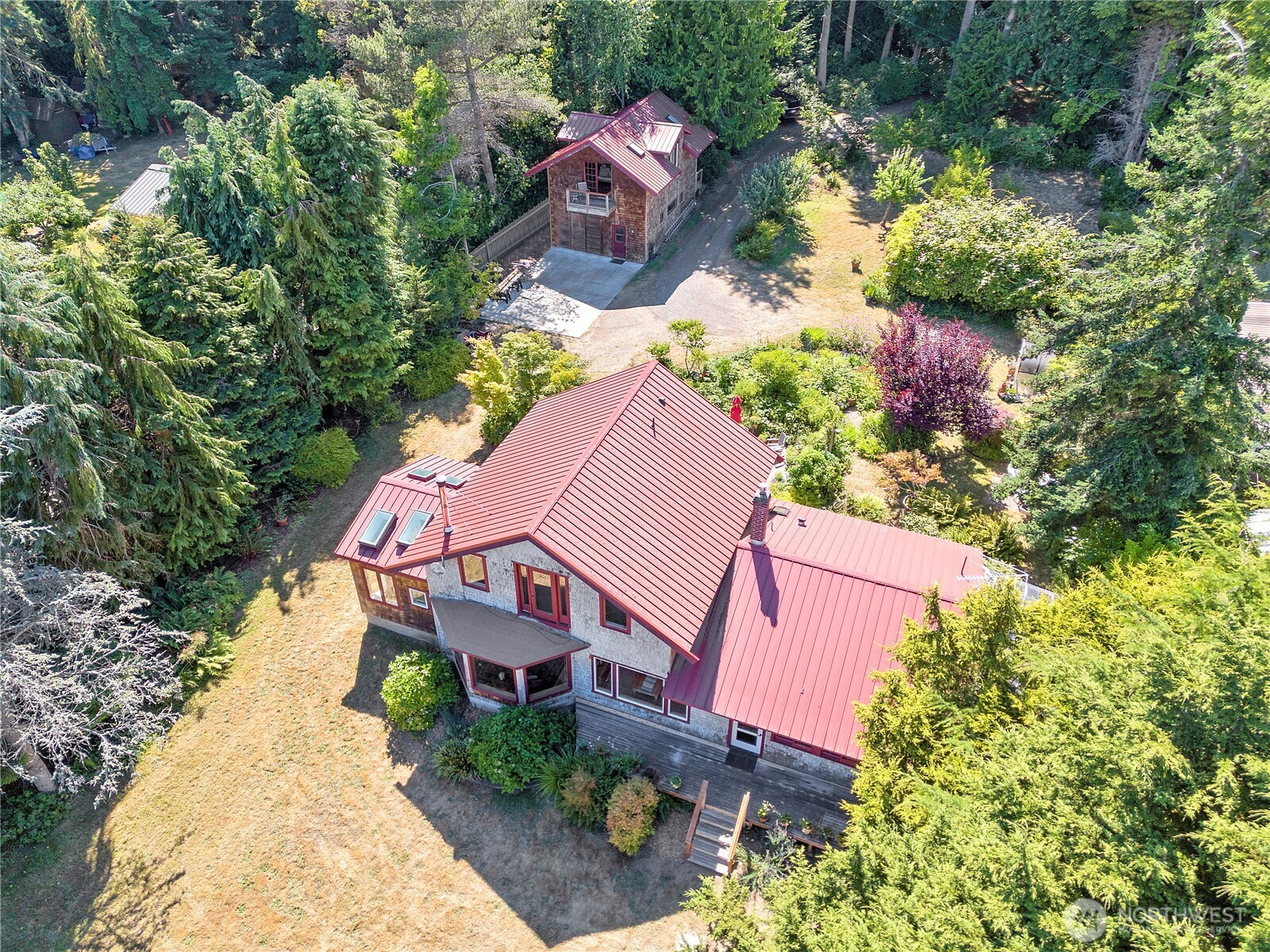 372 Schwartz Road Nordland, WA 98358 - Photo 2 of 40