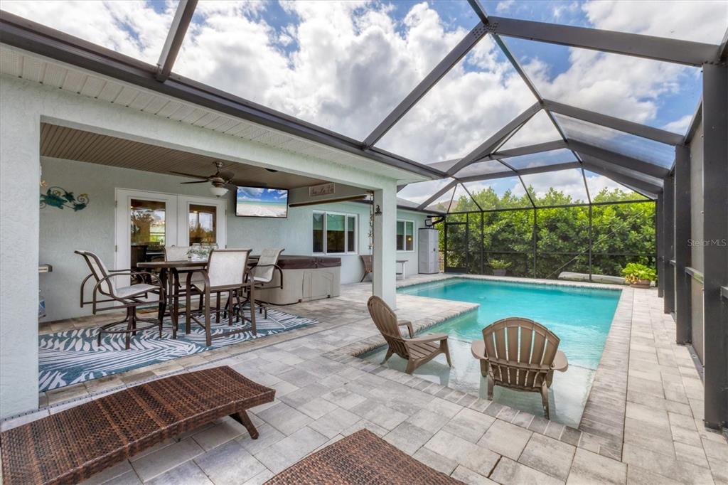 108 Albatross Road Rotonda West, FL 33947 - Photo 19 of 27