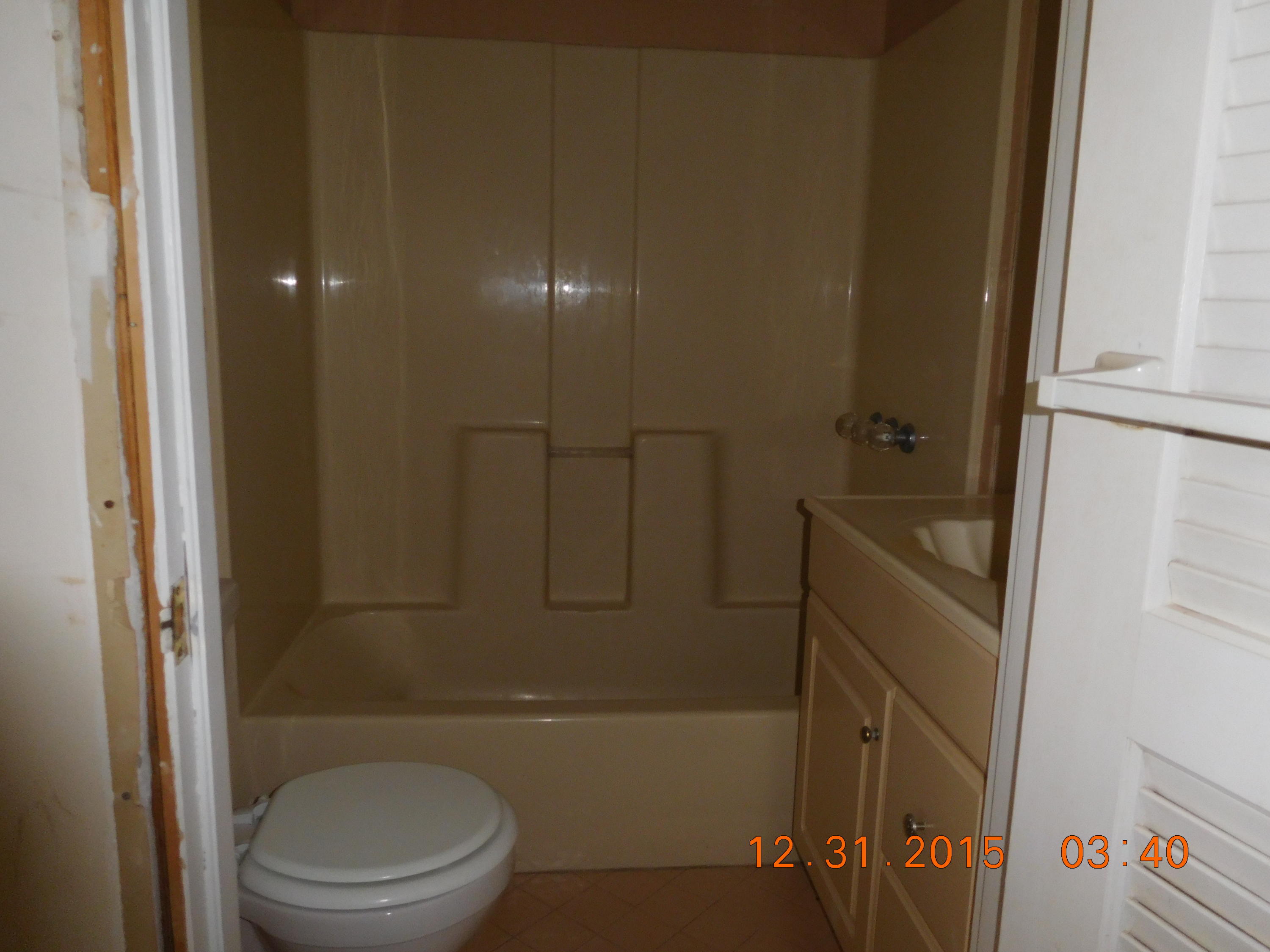 9813 Erica Court Boca Raton, FL 33496 - Photo 3 of 11 Bathroom