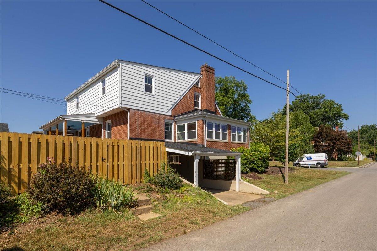 1902 Avon Road Southwest Roanoke, VA 24015 - Photo 40 of 55 34-Exterior-18