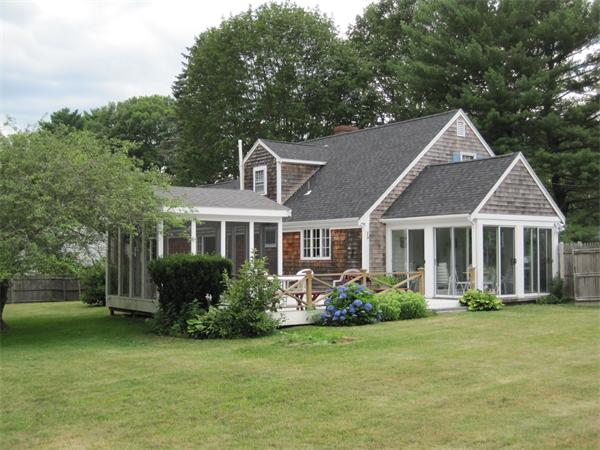 435 First Parish Road Scituate, MA 02066 - Photo 3 of 6 Gallery Image 3
