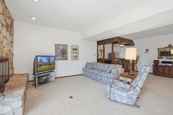 $1,100,000 | 219 Cheshire Circle, Noblesville, IN 46062