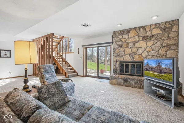 $1,100,000 | 219 Cheshire Circle, Noblesville, IN 46062