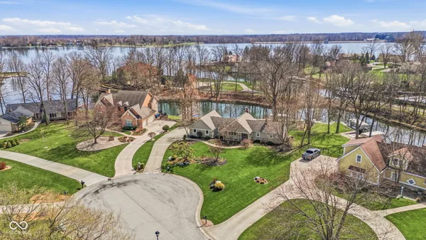 $1,100,000 | 219 Cheshire Circle, Noblesville, IN 46062
