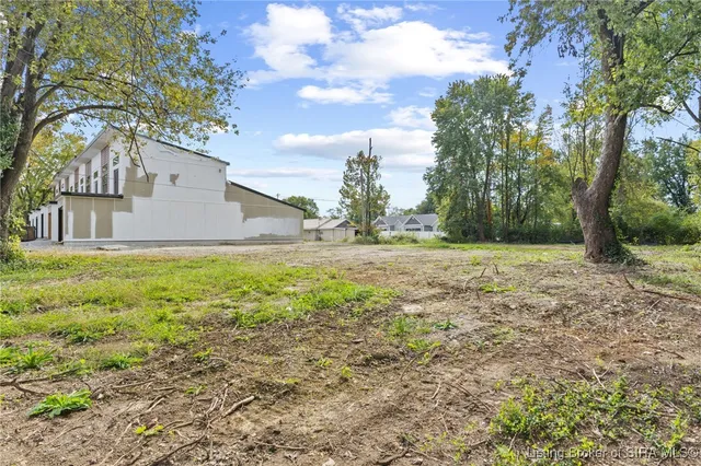 $365,000 | 1612 Scott Street, Jeffersonville, IN 47130