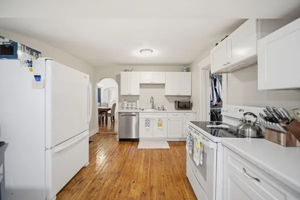 $240,000 | 81 Hillsdale Street, Hillsdale, MI 49242