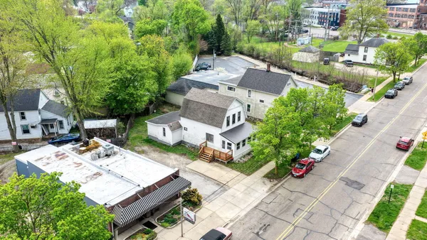 $240,000 | 81 Hillsdale Street, Hillsdale, MI 49242