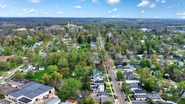 $240,000 | 81 Hillsdale Street, Hillsdale, MI 49242