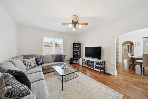 $240,000 | 81 Hillsdale Street, Hillsdale, MI 49242