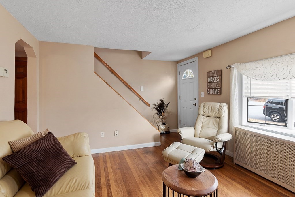 14 Beech Street Chelmsford, MA 01863 - Photo 9 of 27