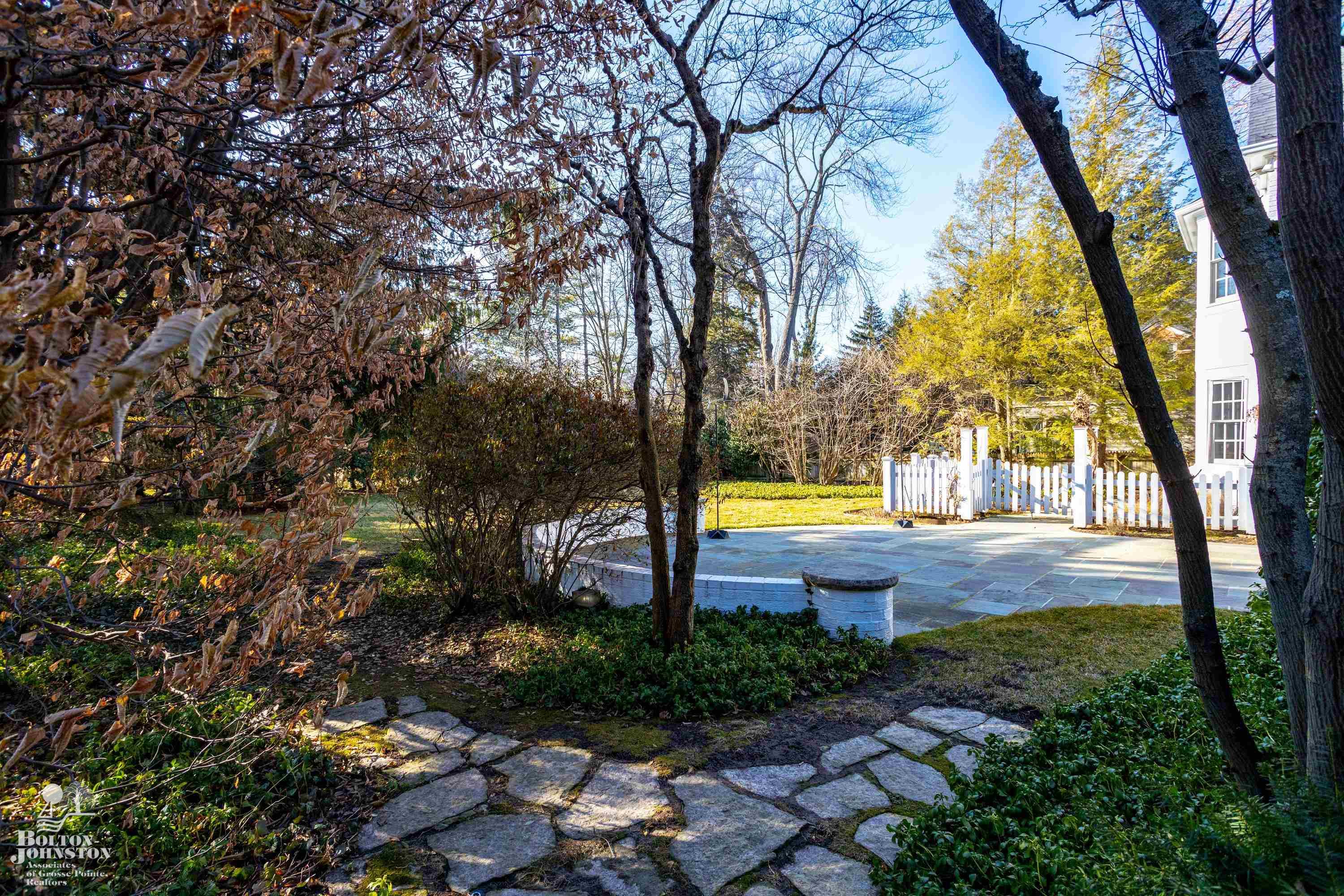 77 Merriweather Road Grosse Pointe Farms, MI 48236 - Photo 64 of 73