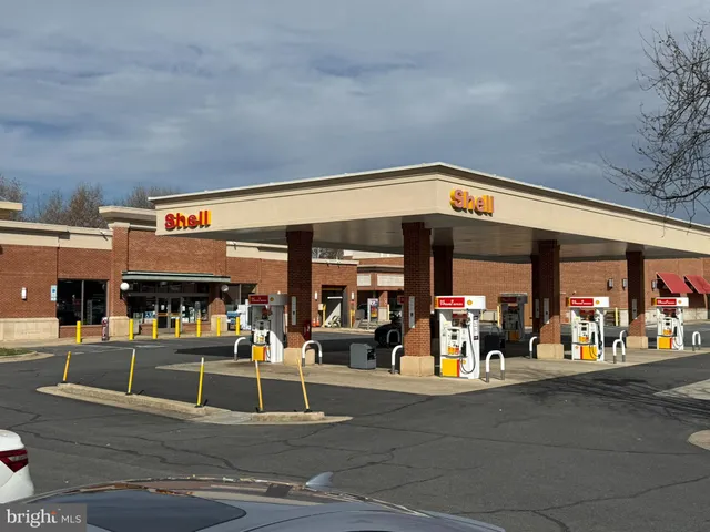 $585,000 | 43669 McDowell Square, Leesburg, VA 20176