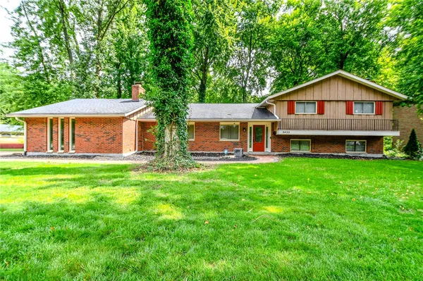 $425,000 | 2425 Westlawn Drive, Dayton, OH 45440