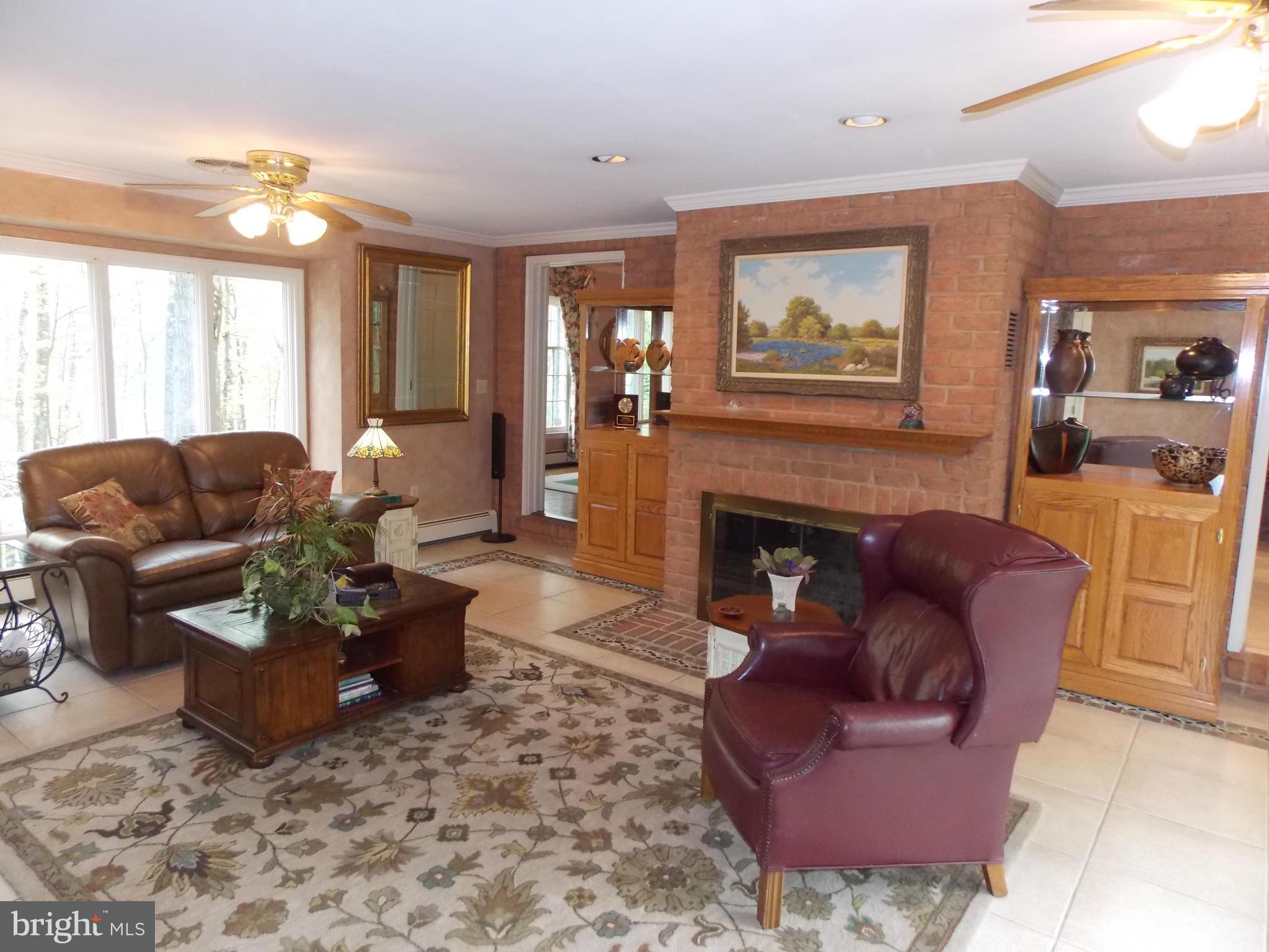 11413 Sword Road Williamsport, MD 21795 - Photo 14 of 30 Family Room