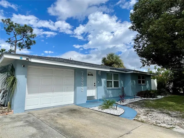 $1,750 | 7333 Star Dust Drive, Port Richey, FL 34668