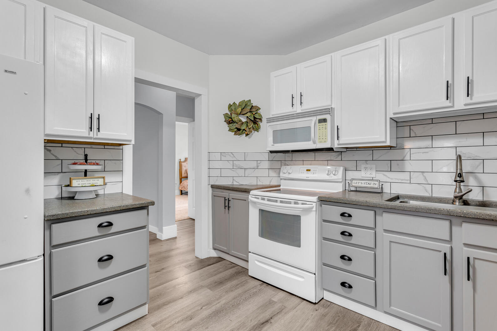 3503 Roosevelt Road Jackson, MI 49203 - Photo 3 of 41 0N0A0087