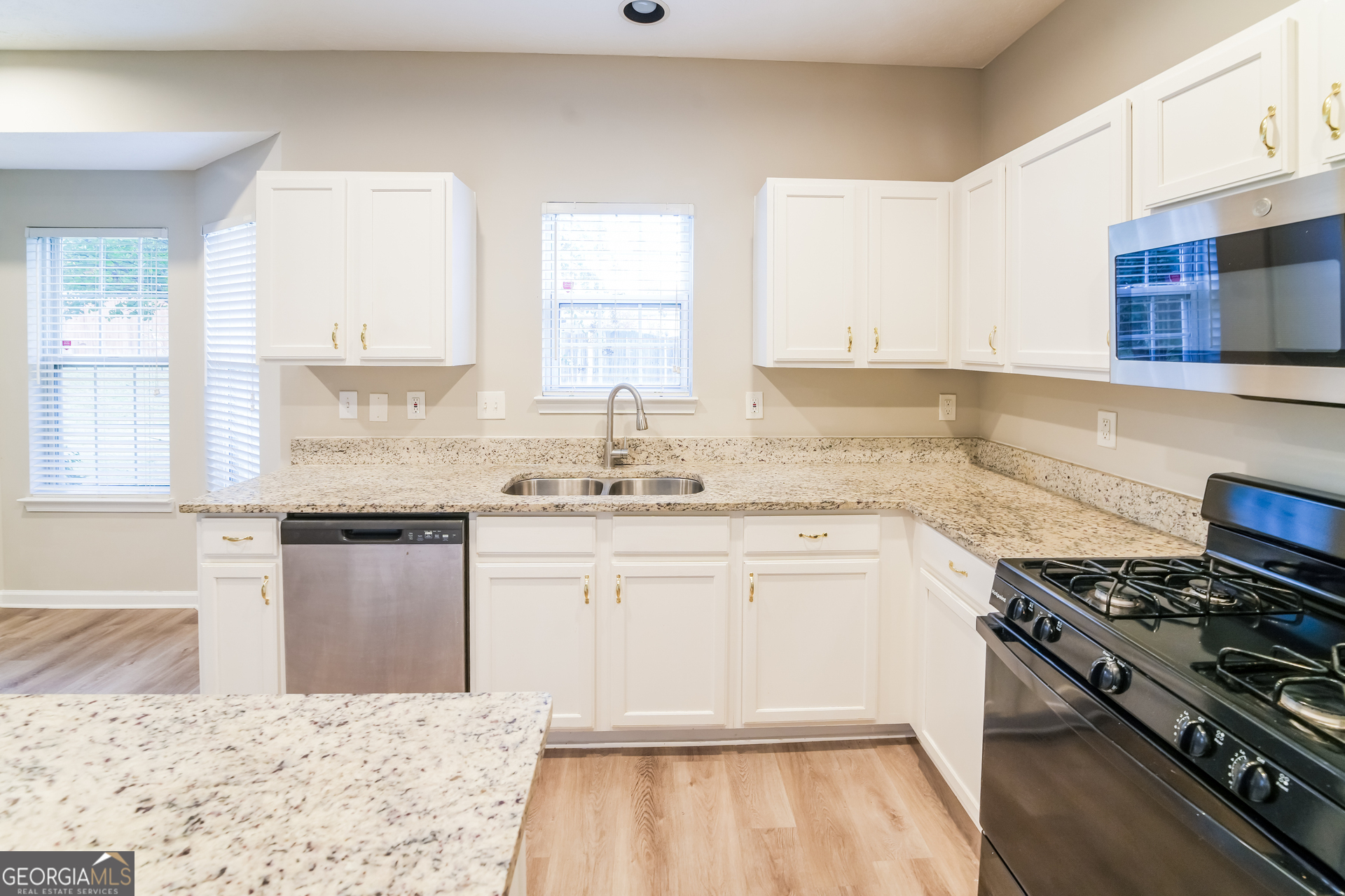 2077 Dartmoth Way Villa Rica, GA 30180 - Photo 8 of 22