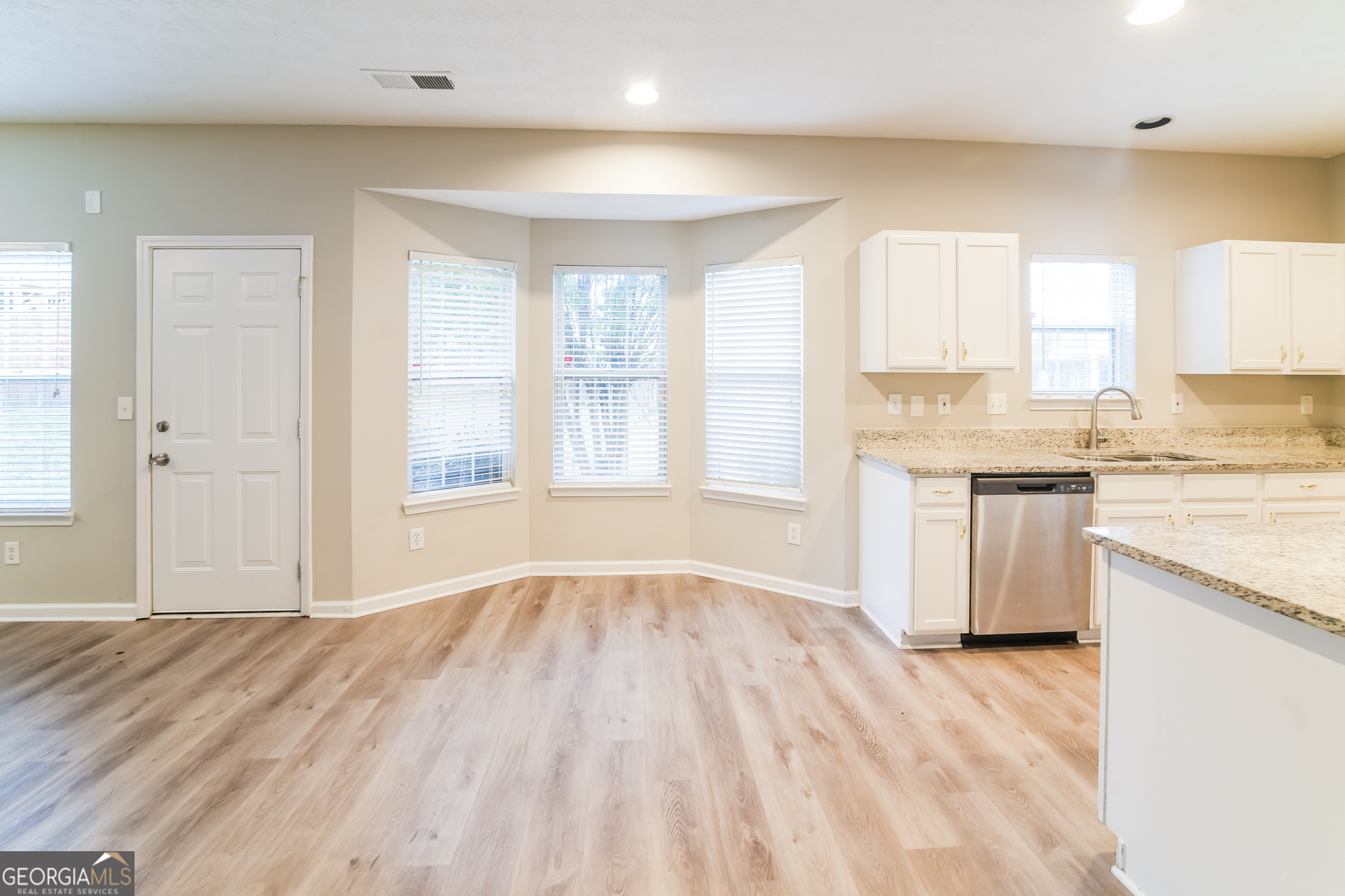 2077 Dartmoth Way Villa Rica, GA 30180 - Photo 9 of 22