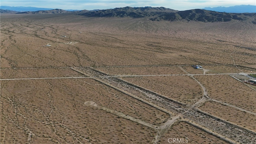 715 Corral Road Helendale, CA 92342 - Photo 2 of 10