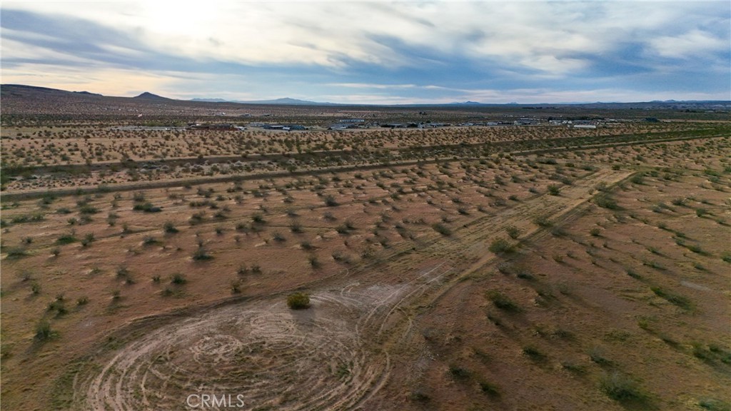 715 Corral Road Helendale, CA 92342 - Photo 8 of 10