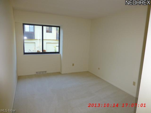 613 Hampton Ridge Drive Akron, OH 44313 - Photo 6 of 9 Gallery Image 6