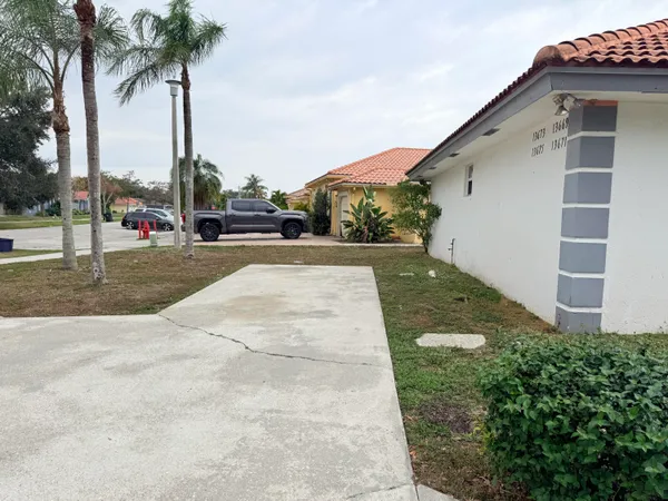 $2,850 | 13675 Yarmouth Court, Wellington, FL 33414