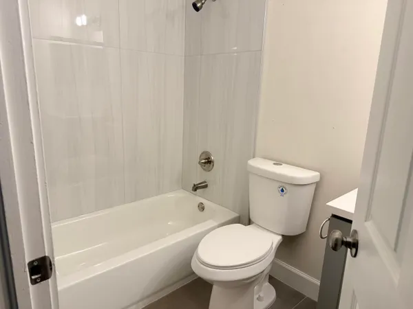 $2,850 | 13675 Yarmouth Court, Wellington, FL 33414