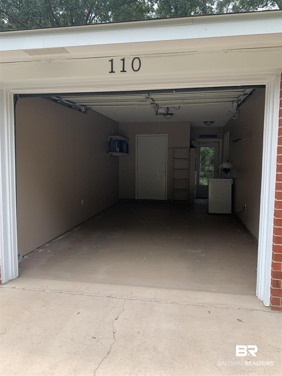 110 South Pecan Street Foley, AL 36535 - Photo 15 of 21 Garage