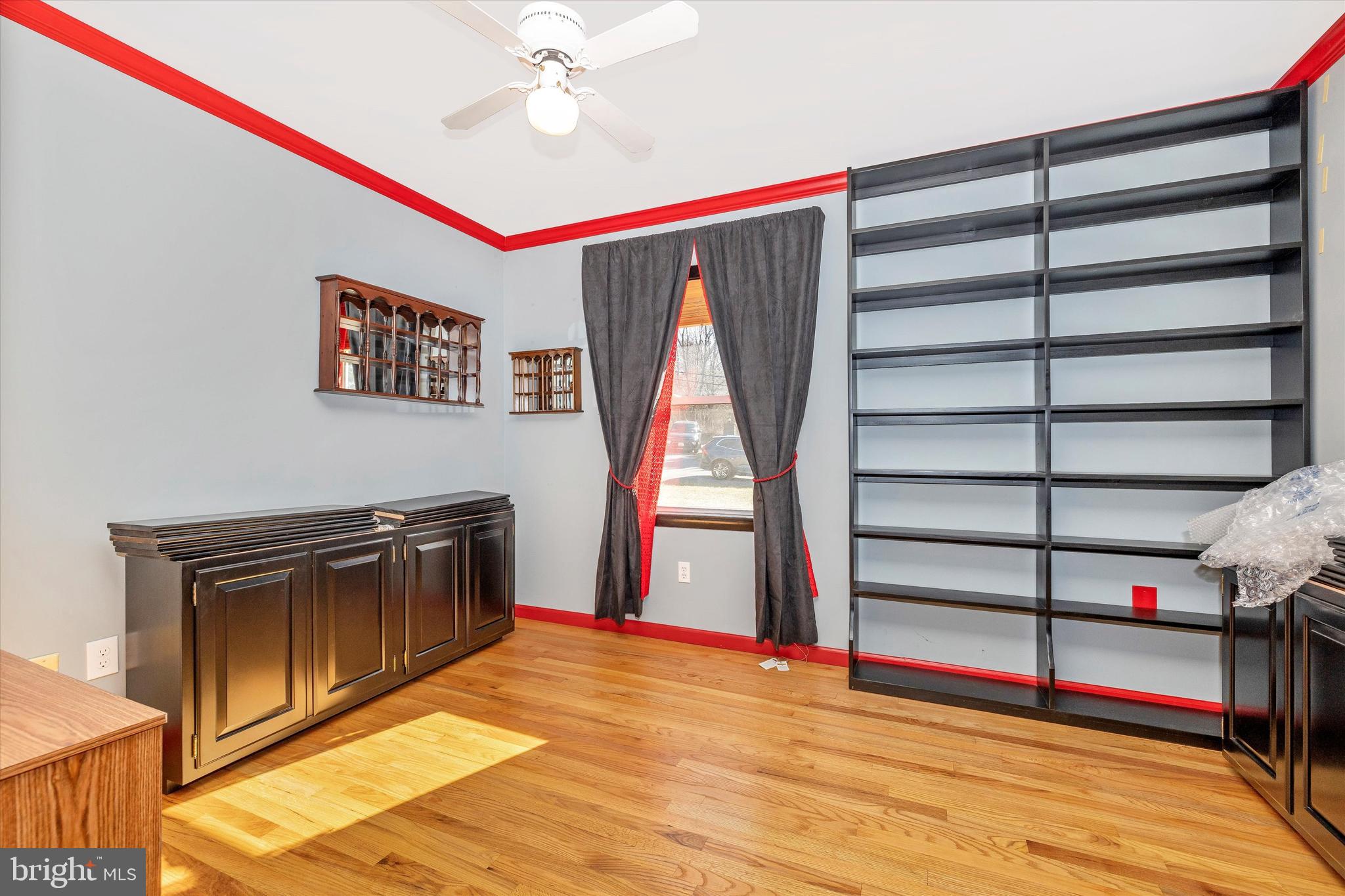13942 Prospect Road Mount Airy, MD 21771 - Photo 20 of 69 Main level bedroom #1