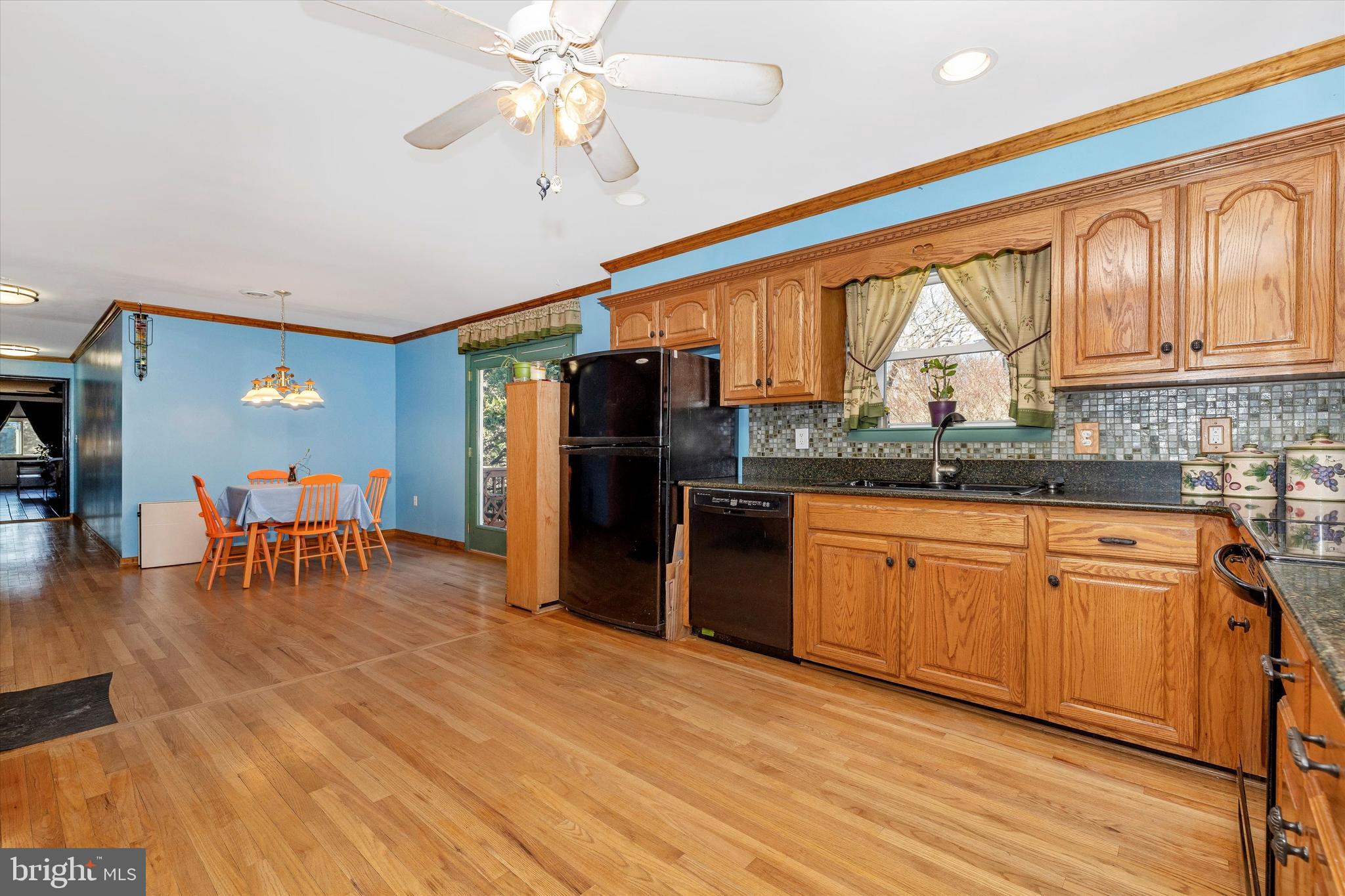13942 Prospect Road Mount Airy, MD 21771 - Photo 6 of 69 Open kitchen - perfect for gatherings