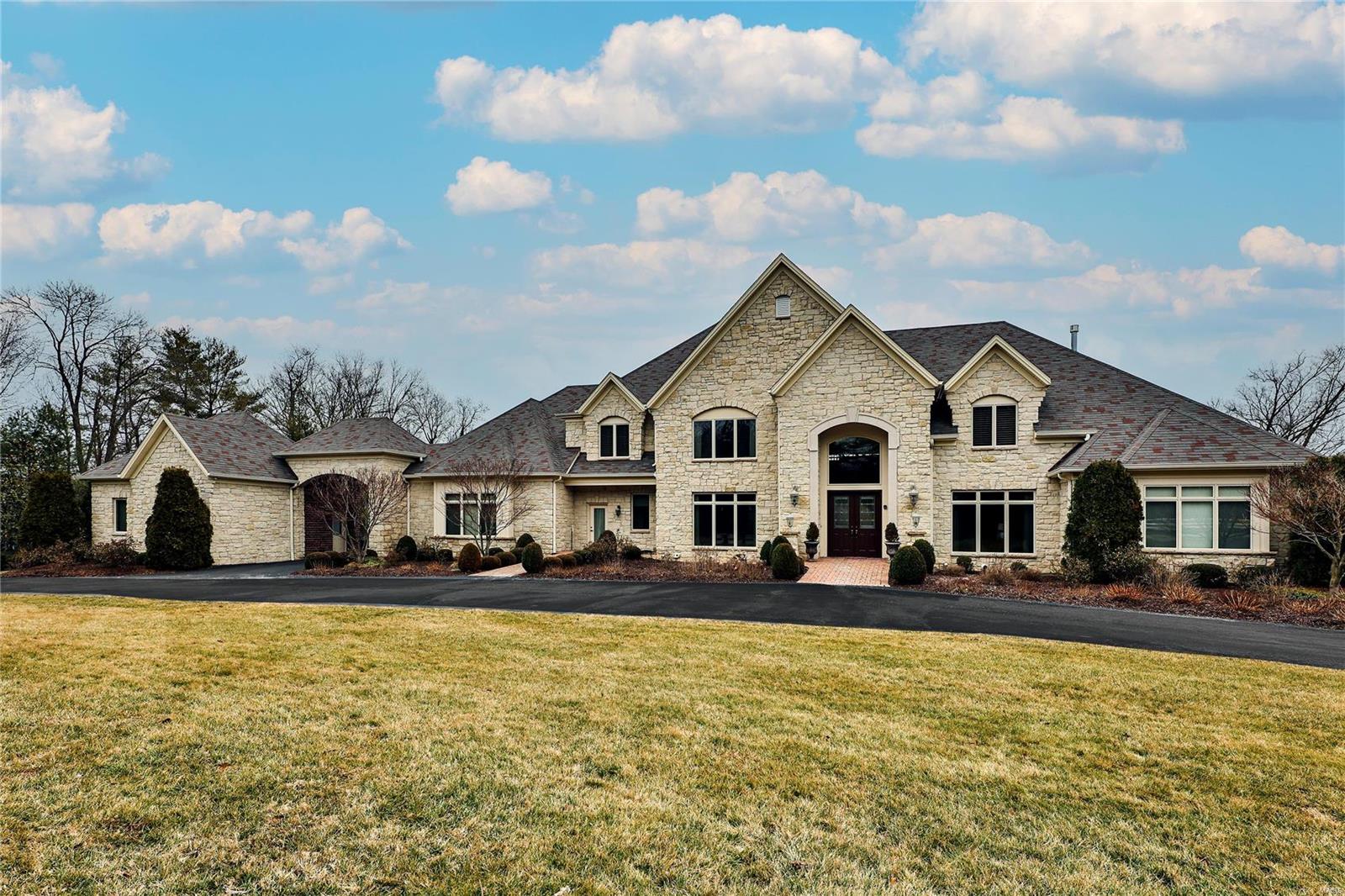 9797 Litzsinger Road St. Louis, MO 63124 - Photo 1 of 50 Gallery Image 1