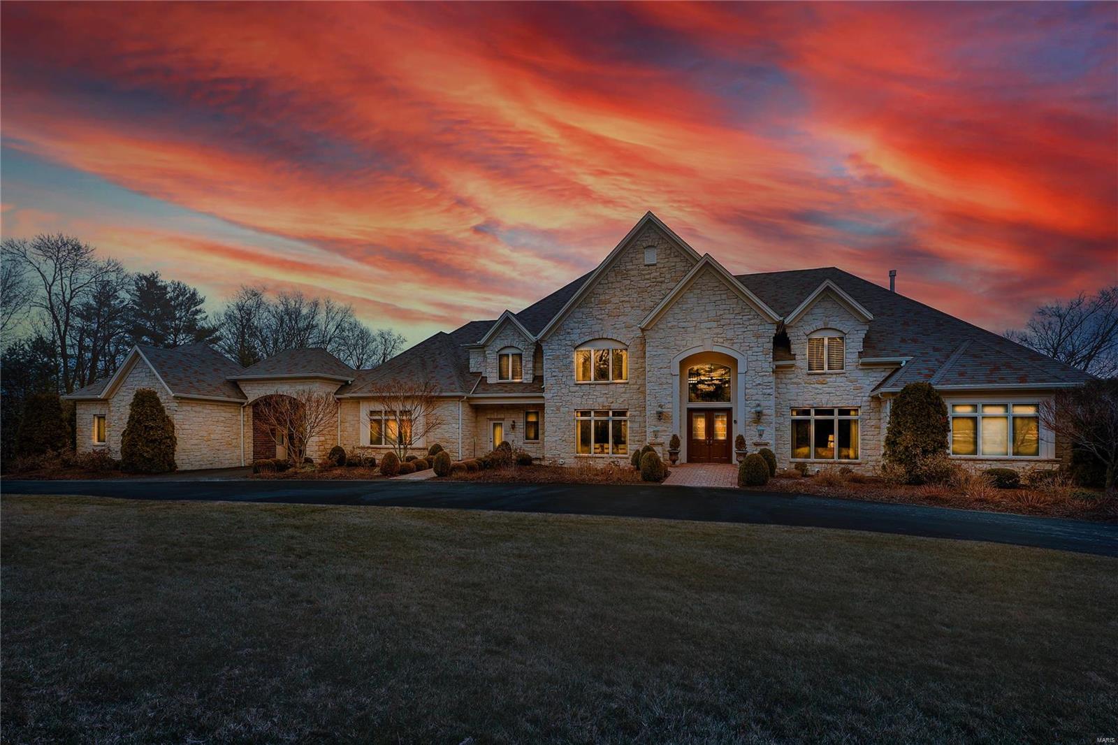 9797 Litzsinger Road St. Louis, MO 63124 - Photo 2 of 50 Gallery Image 2