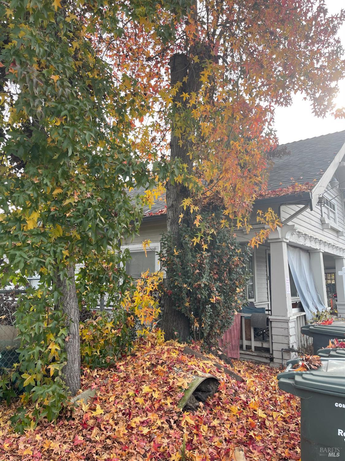 588 Roseland Avenue Santa Rosa, CA 95407 - Photo 2 of 3 Just a few steps from the Rodata Trail.