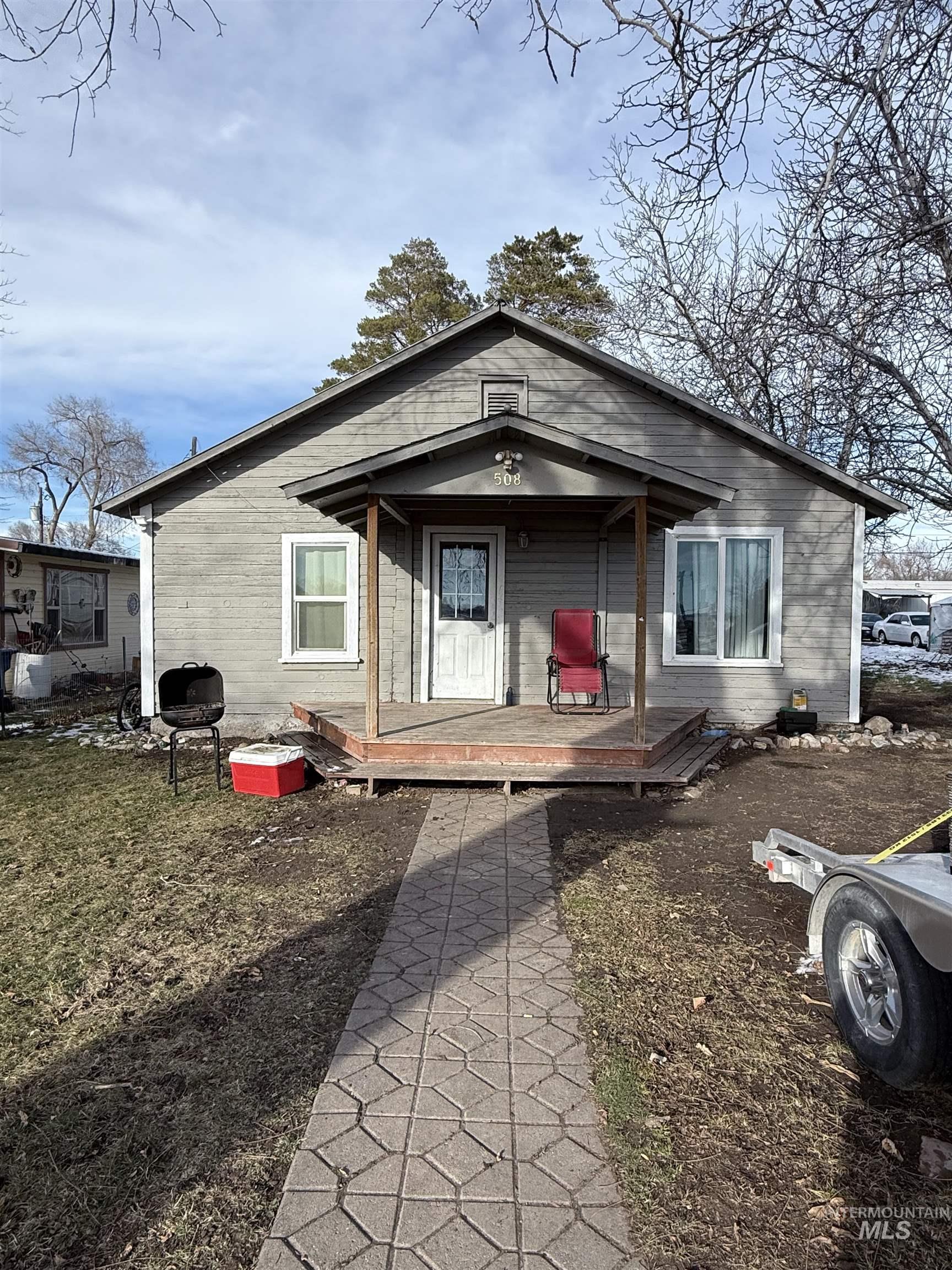 508 3rd Avenue West Jerome, ID 83338 - Photo 2 of 3 View of front facade