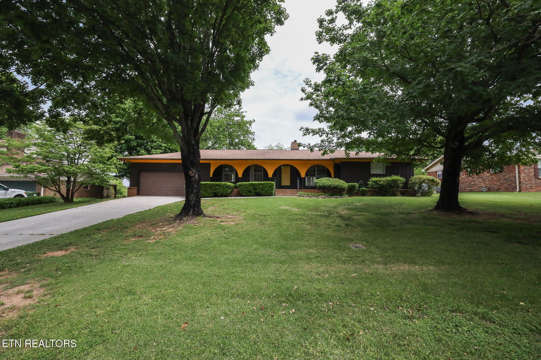 930 Radnor Road Maryville, TN 37804 - Photo 3 of 46 3E6A6920