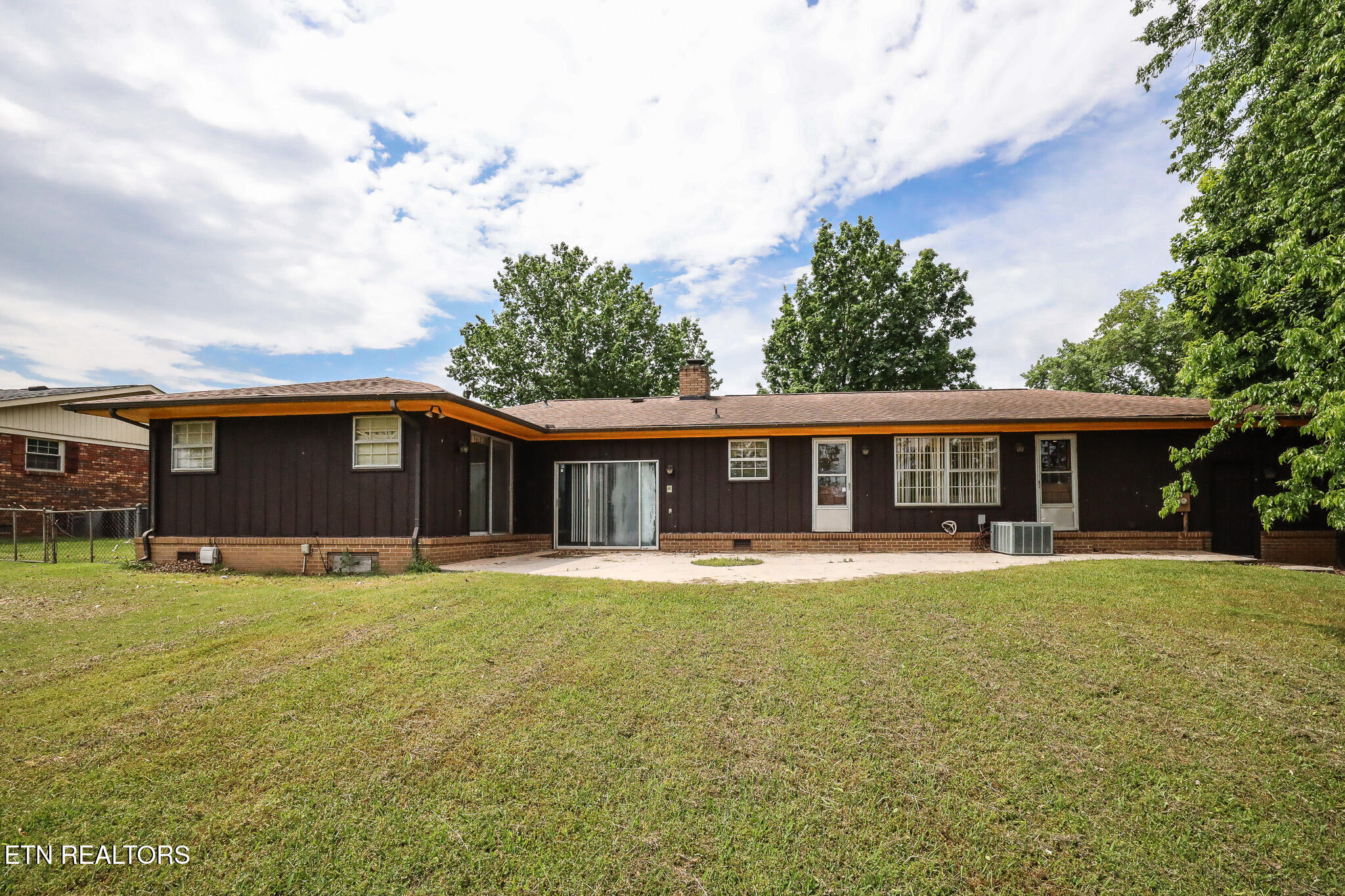 930 Radnor Road Maryville, TN 37804 - Photo 7 of 46 3E6A6909