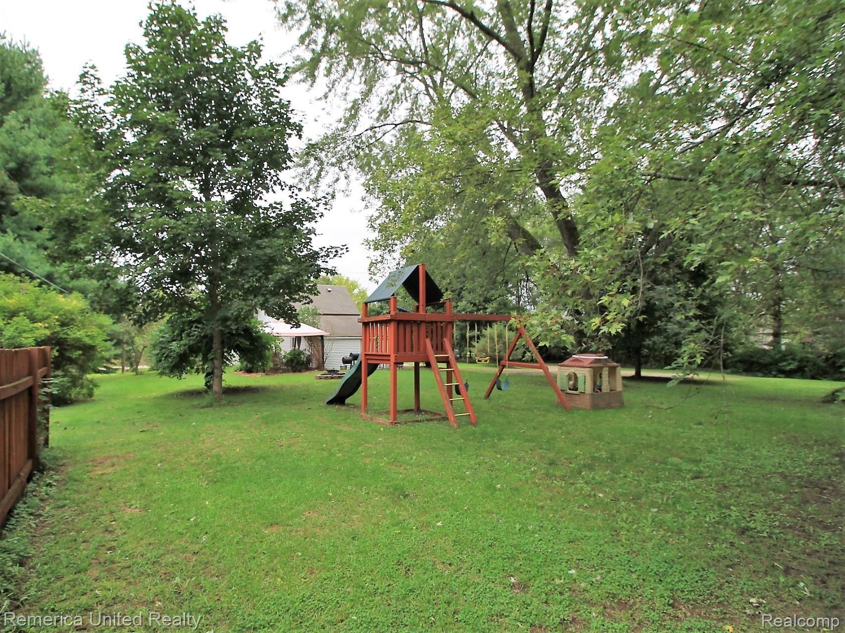 2675 Mason Road Howell, MI 48843 - Photo 31 of 46 IMG_1862.JPG