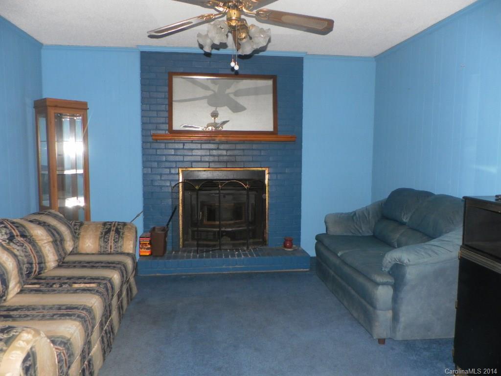 1949 Durham Pl Road Winnsboro, SC 29180 - Photo 2 of 7 Gallery Image 2