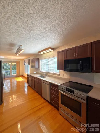 $2,500 | 13930 Idlewild Road, Matthews, NC 28105