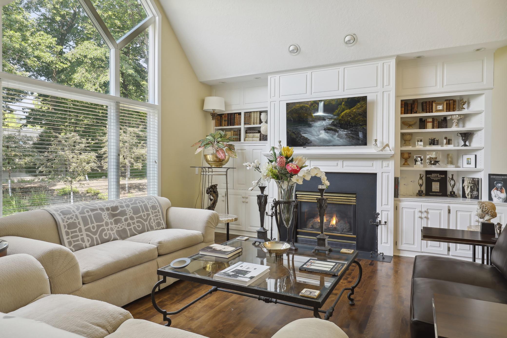 1600 Linner Road Minnetonka, MN 55391 - Photo 4 of 31 Gallery Image 4