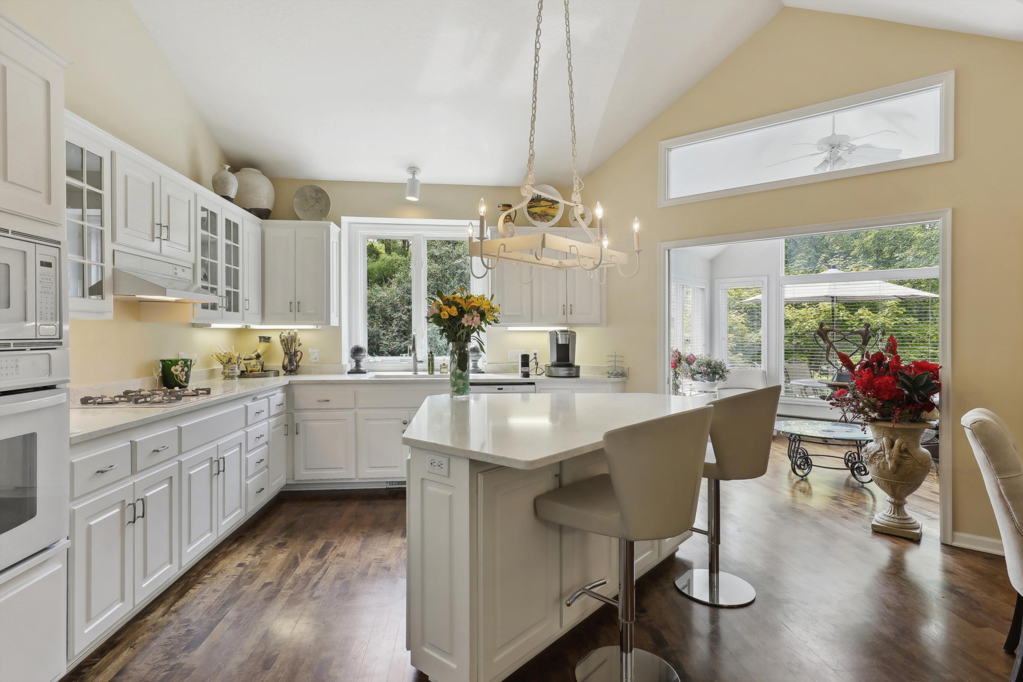 1600 Linner Road Minnetonka, MN 55391 - Photo 9 of 31 Gallery Image 9