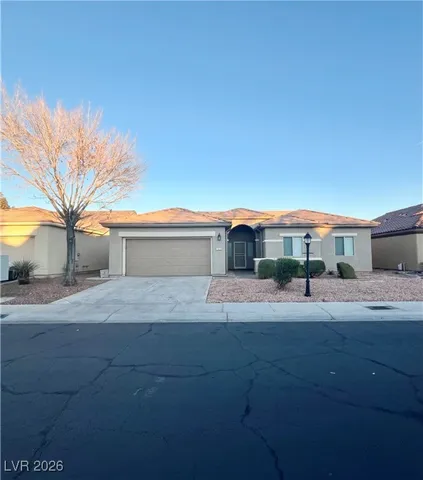 $2,500 | 3816 Waynesvill Street, Las Vegas, NV 89122