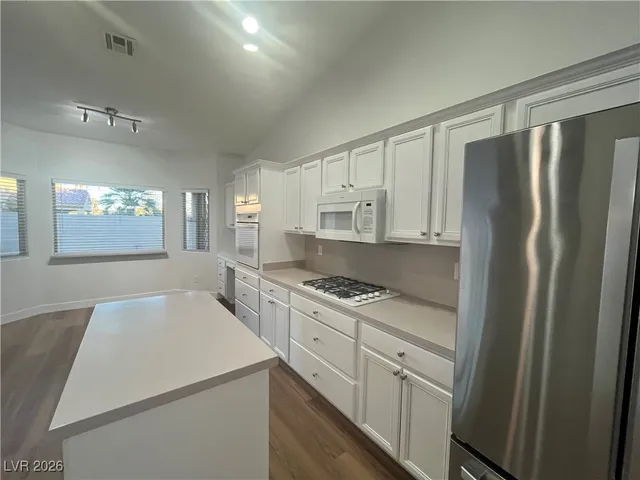 $2,500 | 3816 Waynesvill Street, Las Vegas, NV 89122