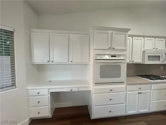 $2,500 | 3816 Waynesvill Street, Las Vegas, NV 89122