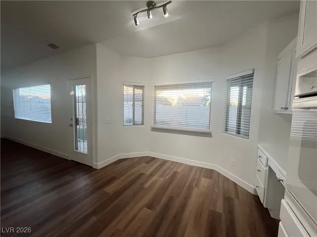 $2,500 | 3816 Waynesvill Street, Las Vegas, NV 89122