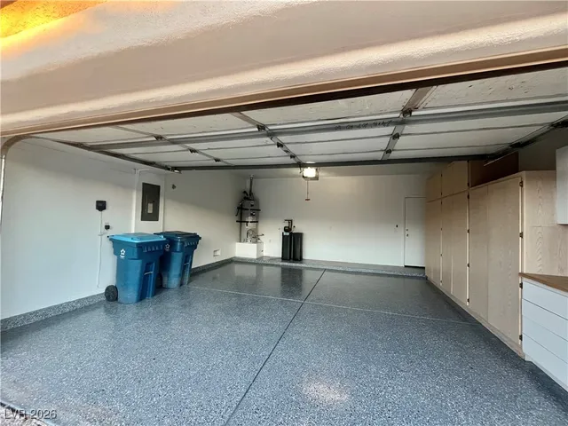 $2,500 | 3816 Waynesvill Street, Las Vegas, NV 89122