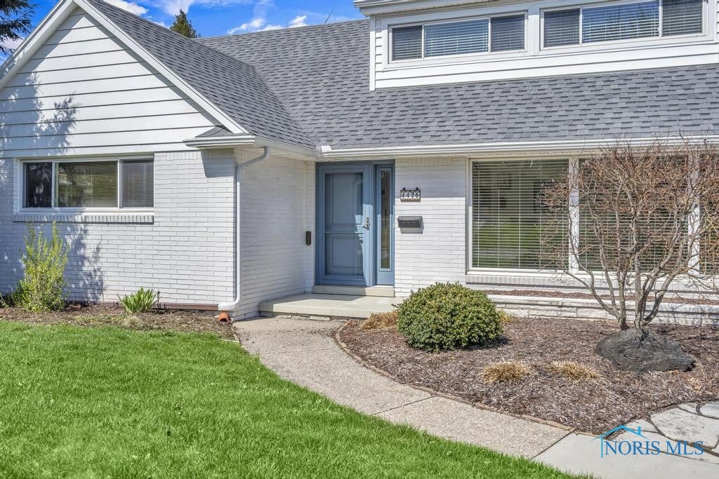 4426 Sheraton Road Toledo, OH 43615 - Photo 2 of 48 4426 Sheraton Road