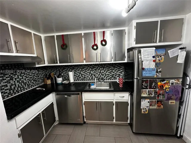 $3,450 | 801 Brickell Bay Drive, Unit 761, Miami, FL 33131