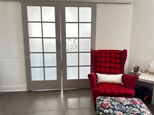 $3,450 | 801 Brickell Bay Drive, Unit 761, Miami, FL 33131